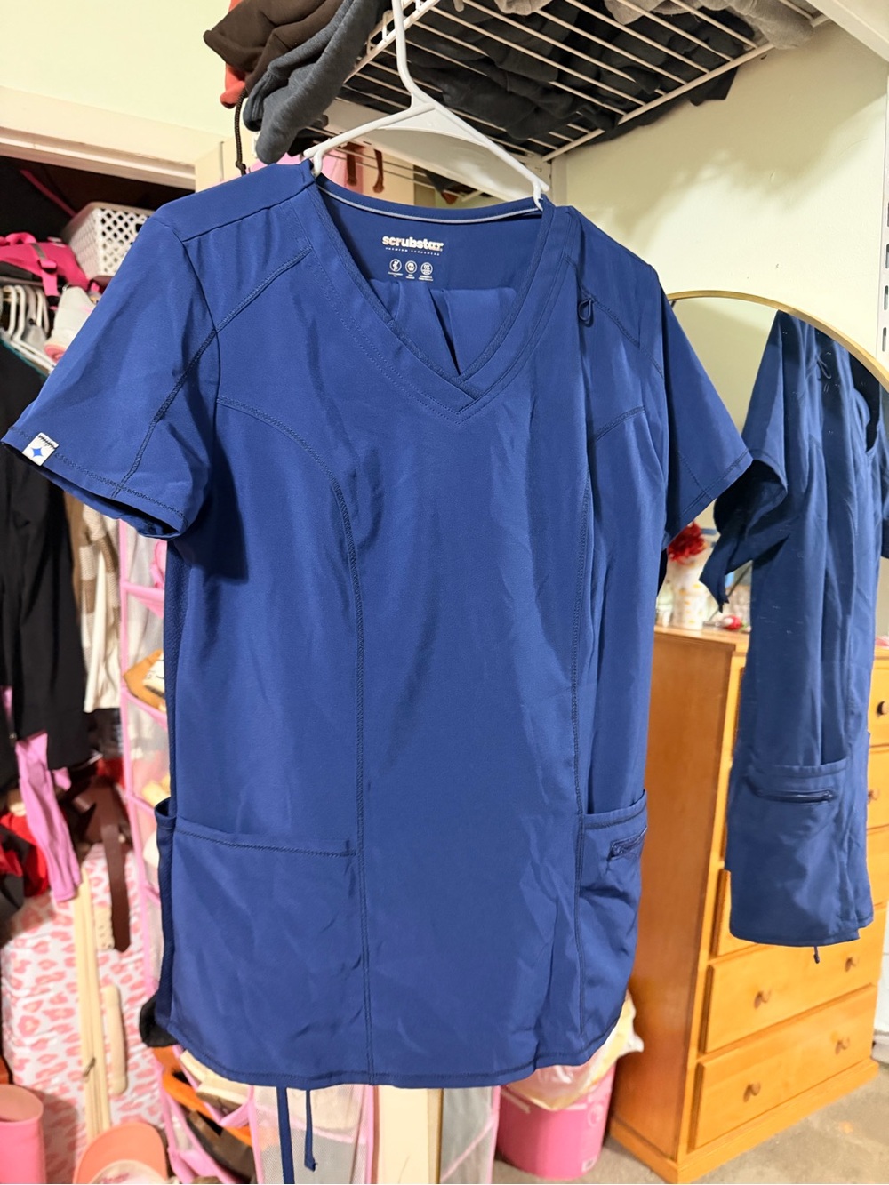 Walmart brand scrubs small top and medium bottom